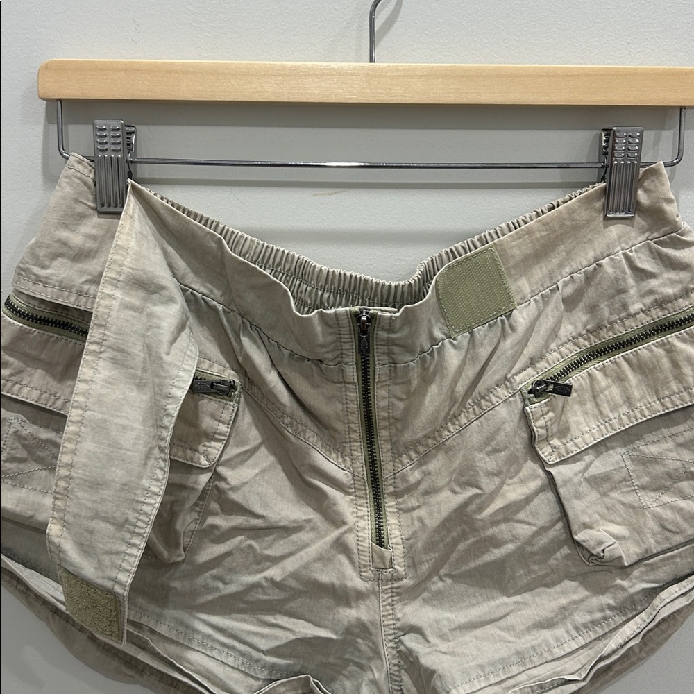 FP Movement Shorts - Picture 2 of 5